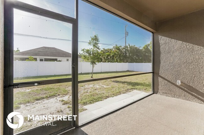 945 SW 6th Place, Cape Coral, FL 33991 - photo 7