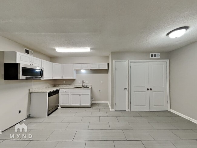 5607 Maple Tree Dr, Memphis, TN 38115 - photo 3