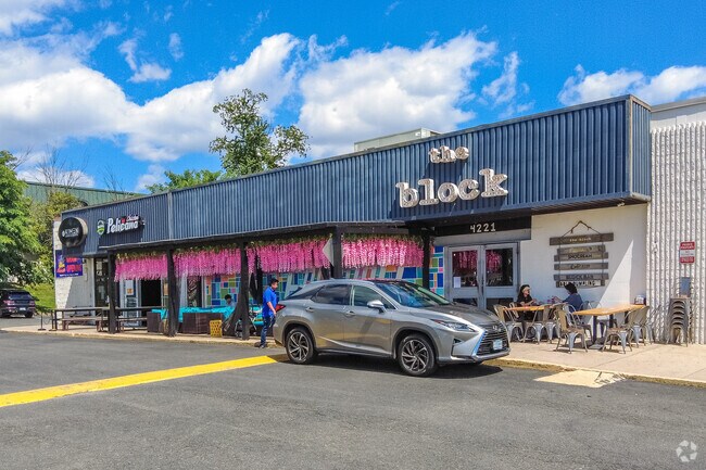 The Block food hall gathers Asian eateries in central Annandale.