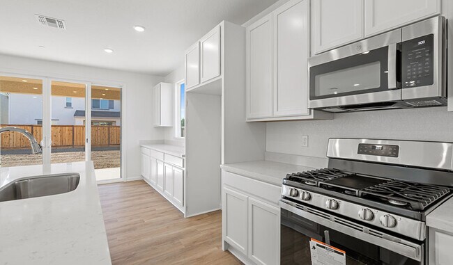 1128 Carson River Ct, Lathrop, CA 95330 - photo 6