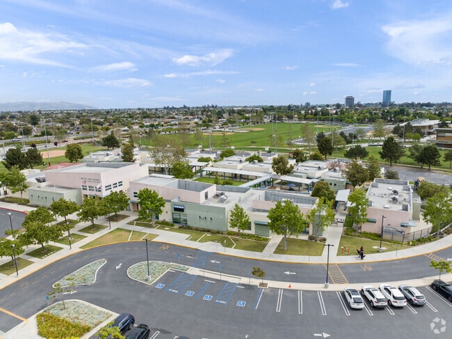 The Rio Del Mar School serves the elementary aged children in Oxnard, CA.