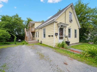 9 High St Unit 1, Claremont, NH 03743