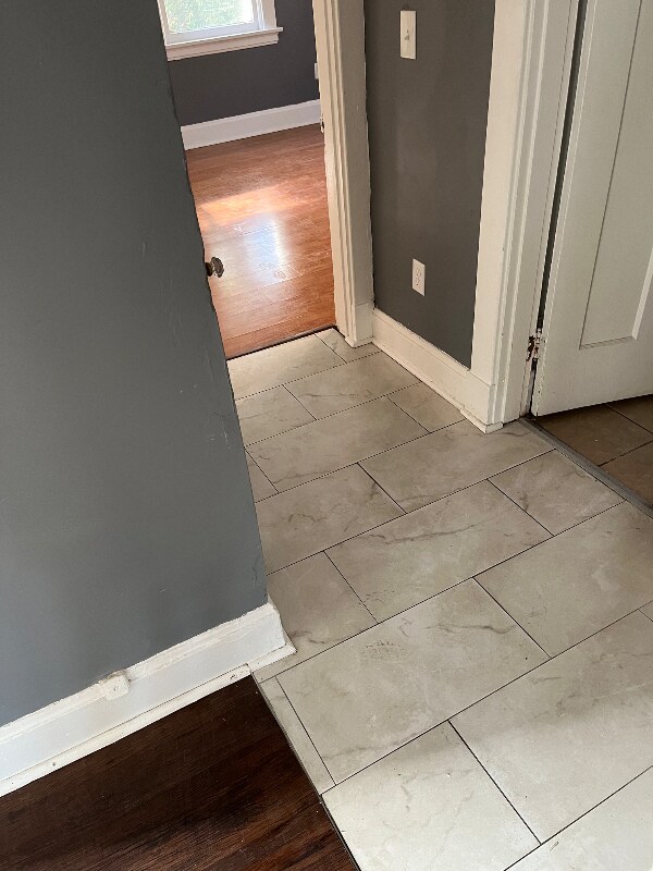 672 N Fred Shuttlesworth Cir unit 1, Cincinnati, OH 45229 - photo 5