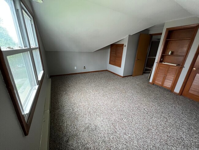 211 S High St, Port Washington, WI 53074 - photo 6