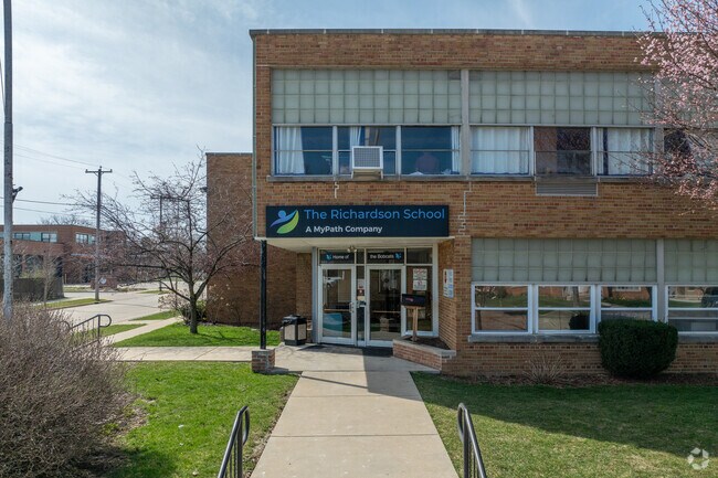 The Richardson School is a great option for Milwaukee Students.