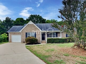 2908 Checkers Ct, Spring Hill, TN 37174