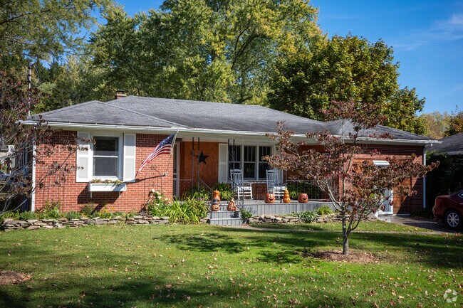 Ranch homes fill the neighborhood streets in Dayton.
