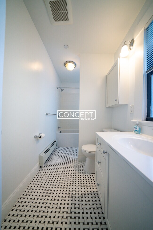 217 Commonwealth Ave unit 12B, Newton, MA 02467 - photo 5