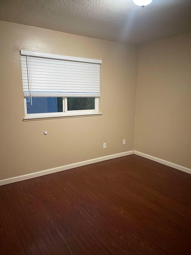 1364 Hobart Dr Unit A, Marysville, CA 95901