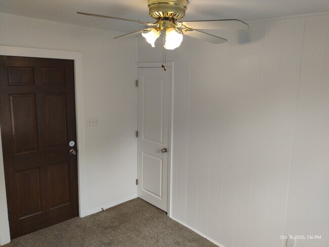 2015 N 3rd St, Saint Charles, MO 63301 - photo 4