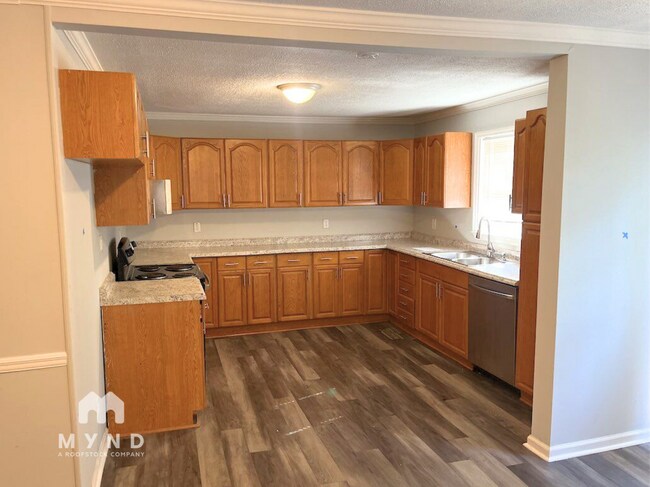 2620 21st St N, Bessemer, AL 35023 - photo 2