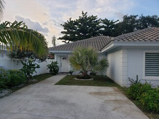 1740 NW 52nd St, Miami, FL 33142