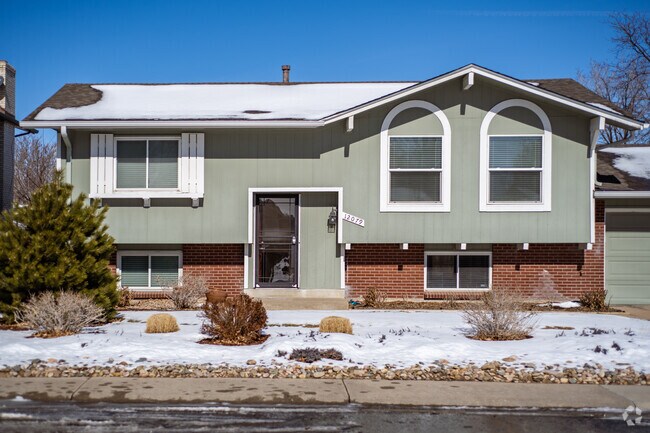 Bi-level houses are available in Utah Park.