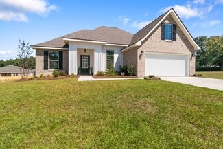 2703 Louis, Crestview, FL 32536