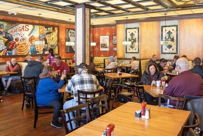 Antioch has a nice variety of eateries from Italian, German and Irish to classic pub food.