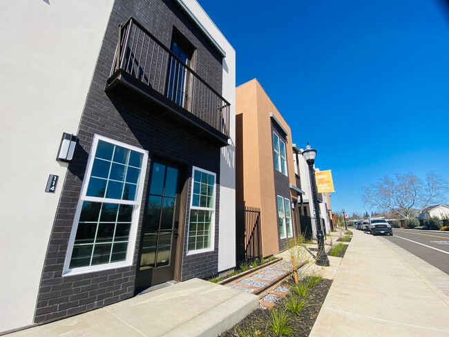 9700 Railroad St, Elk Grove, CA 95624 - photo 5