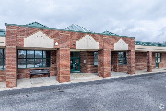 Buford Academy is a public elementary school in Gwinnett County.