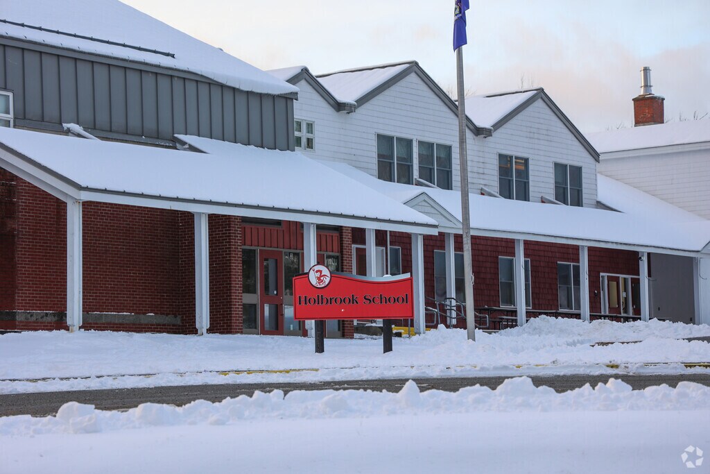 Holbrook Middle School in Holden, Maine s a small public school serving grades 5-8.