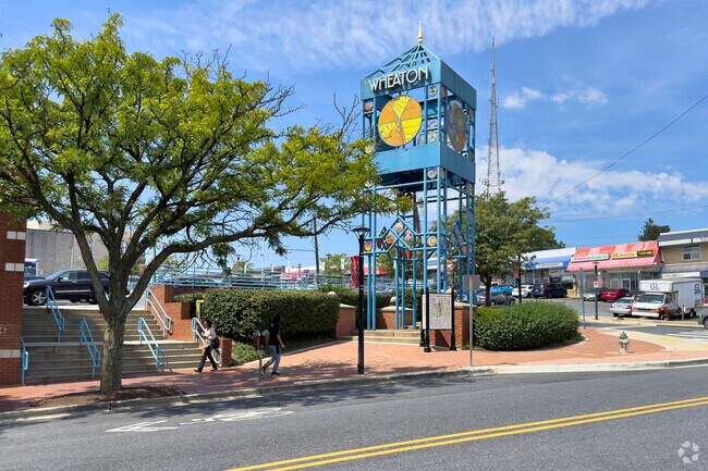 Forest Glen residents are minutes from Downtown Wheaton and its many amenities.