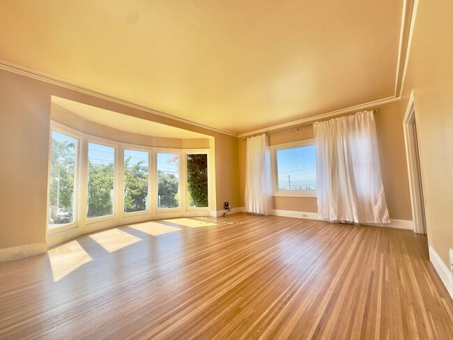 2615 Maxwell Ave, Oakland, CA 94619 - photo 2