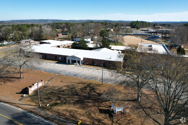 Manchester High School is located at 405 N 5th Ave, Manchester, GA 31816.