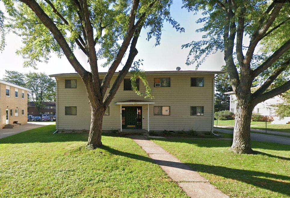 Lake Point Drive Apartments, Madison, WI 53713 - photo 1