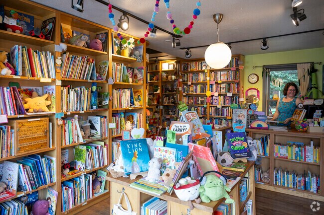 Green bean books is a wonderful place to take your children on Sunday.