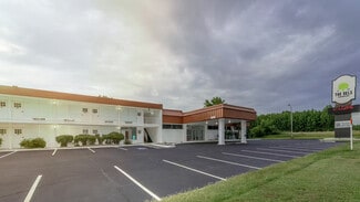 2000 Holiday Dr, Hope, AR 71801