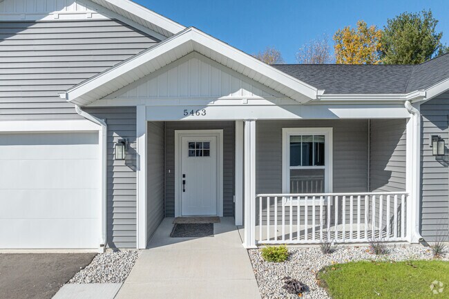 The Flats of Acme Village, Williamsburg, MI 49690 - photo 5