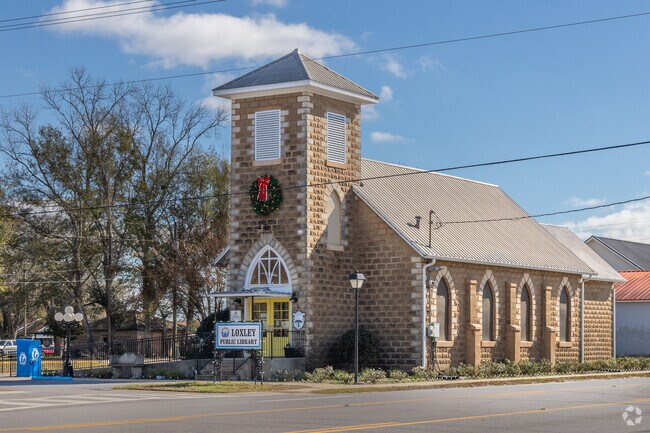 The small town feel is alive and well in Loxley, AL.