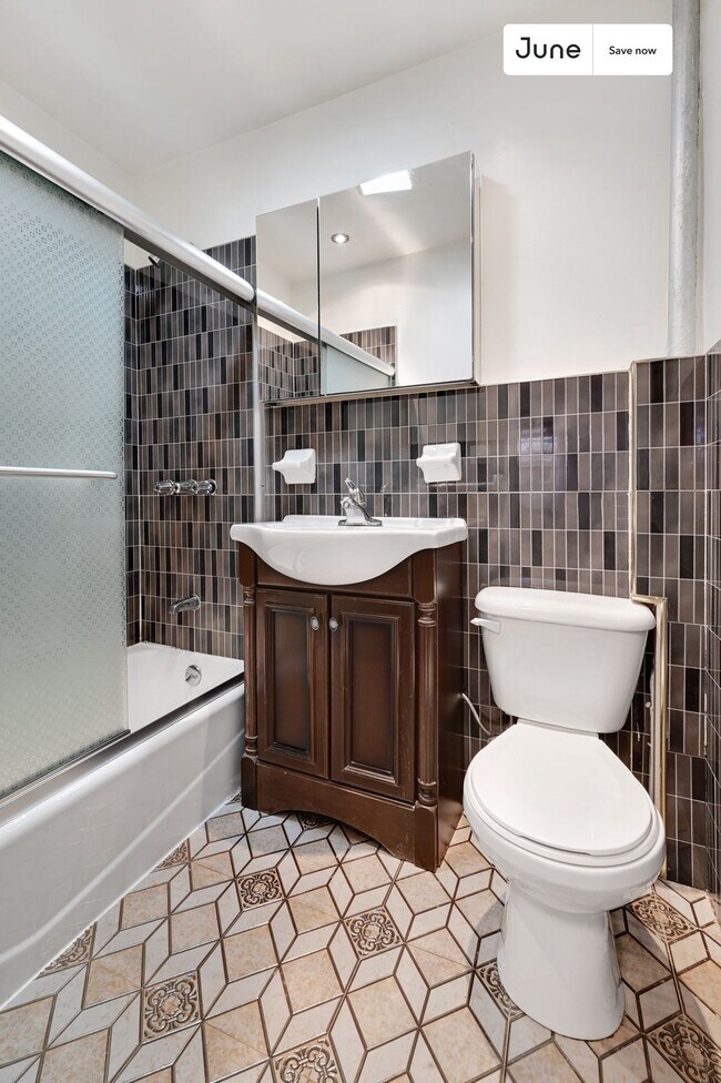 41 W 46th St unit 5-A, New York, NY 10036 - photo 7