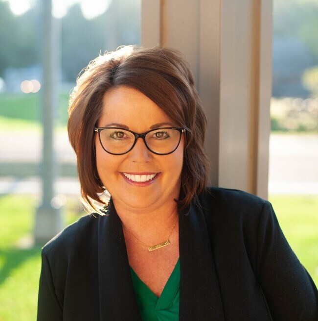 Lori Taylor Real Estate Agent in Huntington, WV