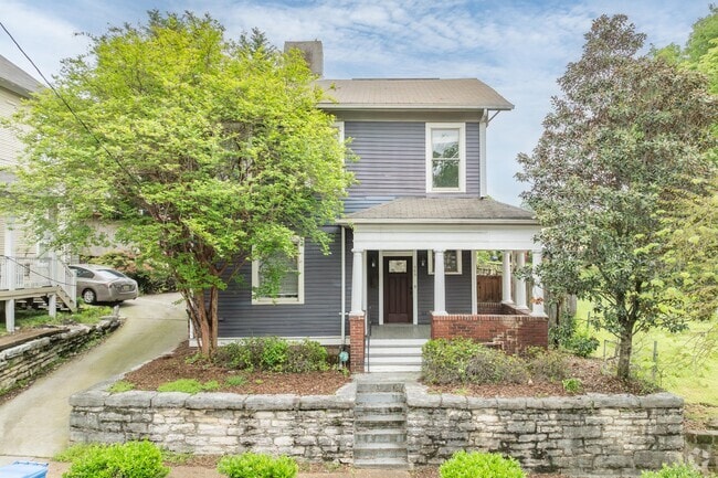 Historic Colonial Revival get modern updates in the Arts District.