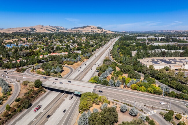I-680 connects key cities in Northern California, offering a vital route through the Bay Area.