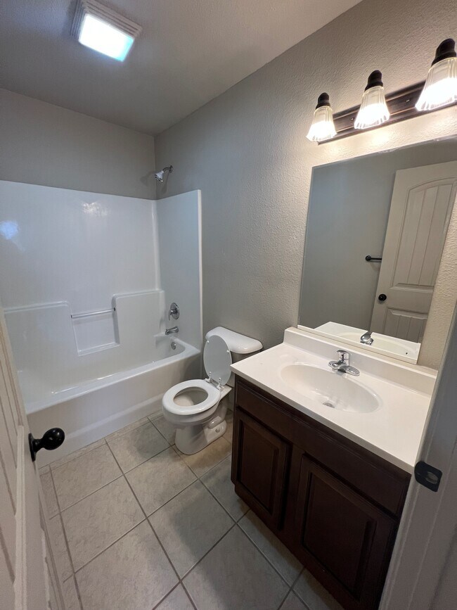 2940 Mcclelland Blvd unit 2940 C, Joplin, MO 64804 - photo 6