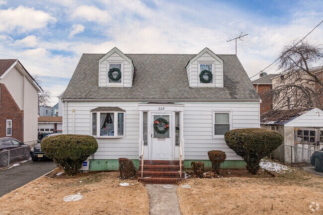 Southwestern Perth Amboy’s residential charm is complemented by its historic architecture and affordability.