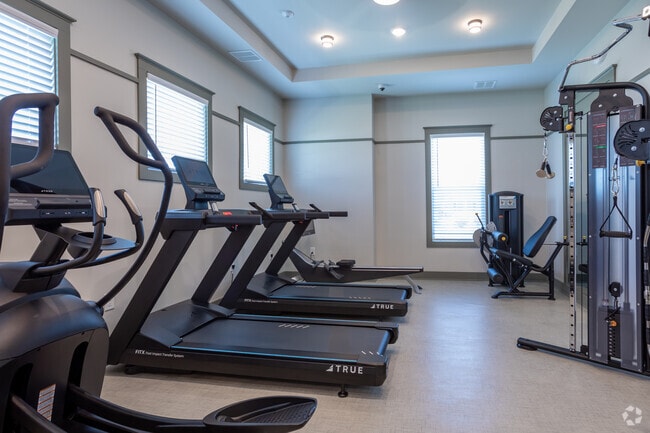 24-Hour State-of-the-Art Fitness Studio