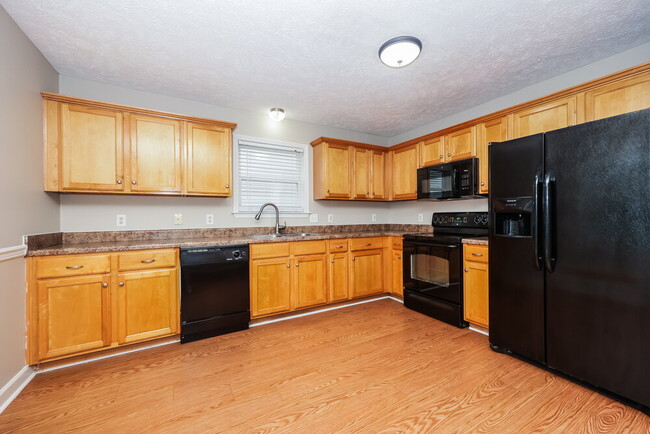 1620 Beaconcrest Cir, Murfreesboro, TN 37128 - photo 6