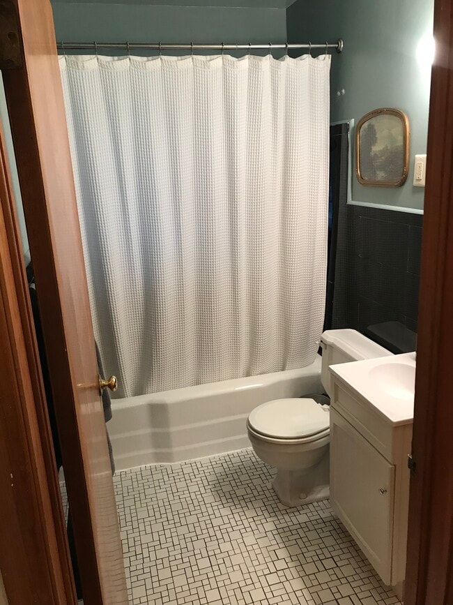 1413 N Downey Ave, Indianapolis, IN 46219 - photo 4