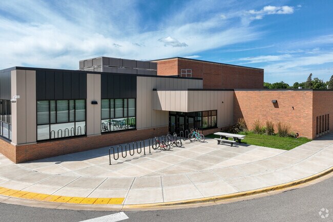 Spring Creek Elementary earned an overall grade of A from Niche.com.