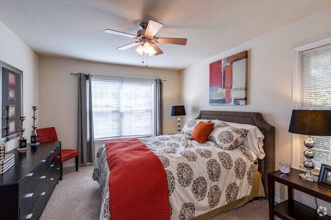 The Courts at Fair Oaks Apartments, Fairfax, VA 22030 - photo 6