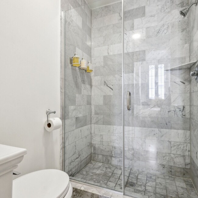 508 Chartres St unit ID1272323P, New Orleans, LA 70130 - photo 7