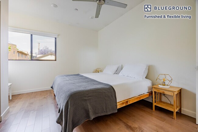 654 N Virgil Ave unit FL3-ID1371, Los Angeles, CA 90029 - photo 7