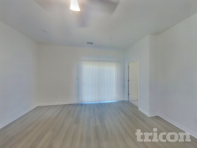 1940 Logan Ln, Conyers, GA 30094 - photo 2