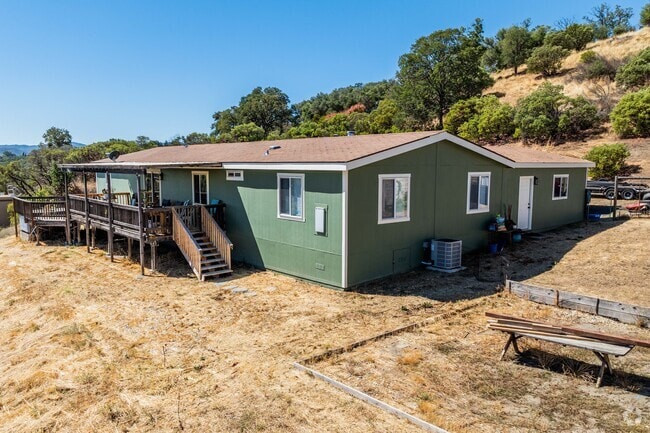 Large ranch style homes with lots of acreage are abundant in North Lakeport.