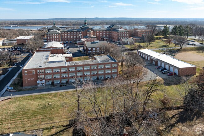 Sisters of Notre Dame School in St. Louis offers advanced placement (AP) courses.