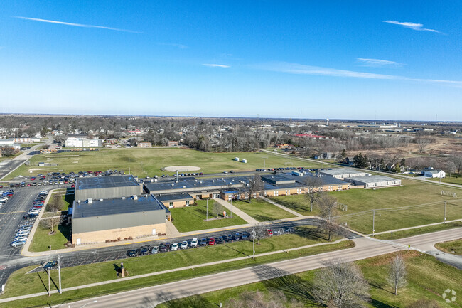 Sandwich High School is located near a few other close by schools.