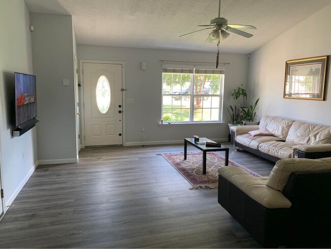 591 Hamilton Chase Dr, Moore, SC 29369 - photo 2