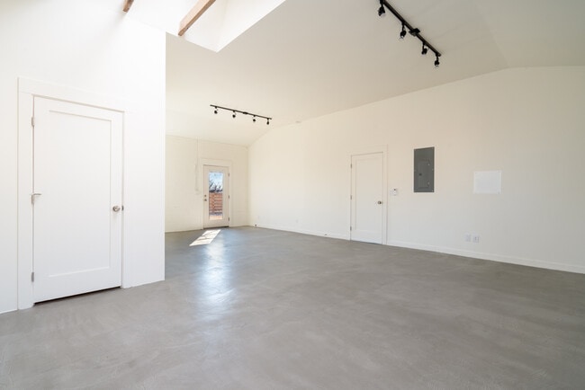 2200 W Alameda St unit Studio 3, Santa Fe, NM 87507 - photo 4