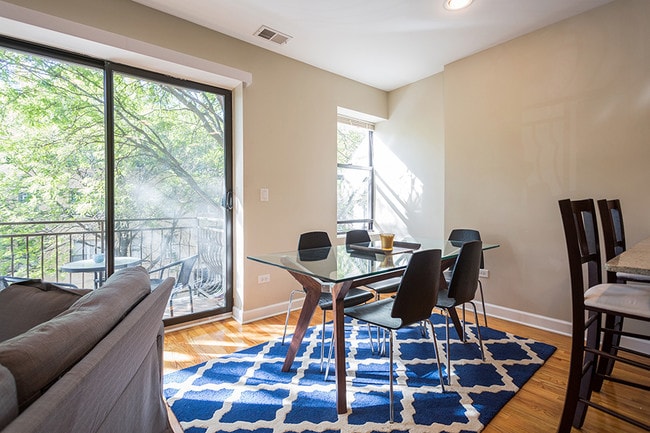 Lincoln Square Commons - 4759 N Maplewood Ave, Chicago, IL 60625 - photo 4